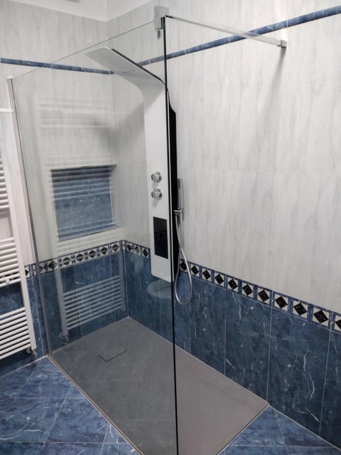Relax House Apartman Tenno Kültér fotó