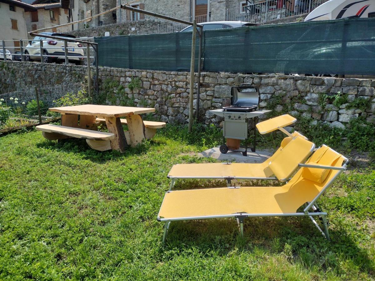Relax House Apartman Tenno Kültér fotó