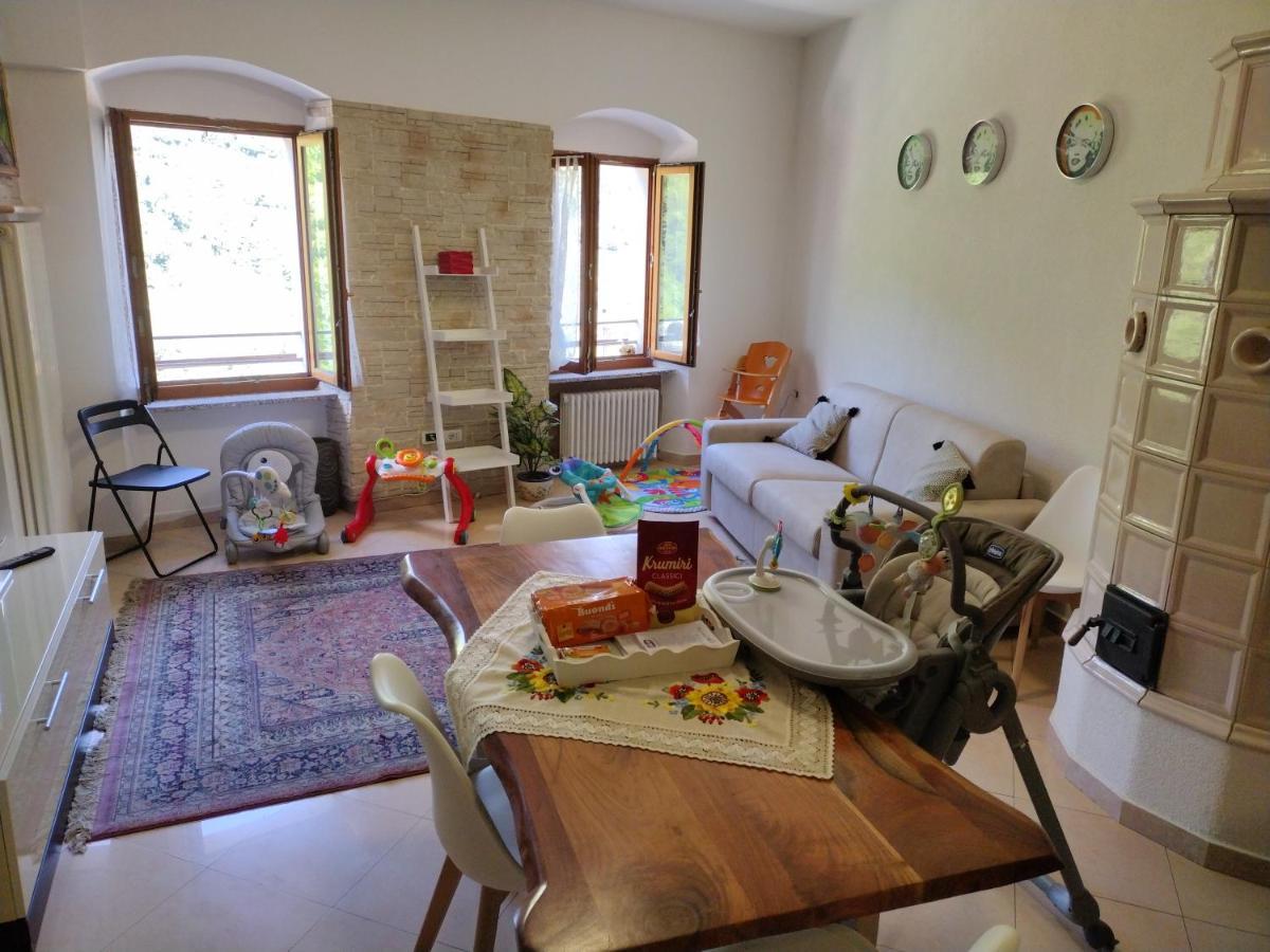 Relax House Apartman Tenno Kültér fotó